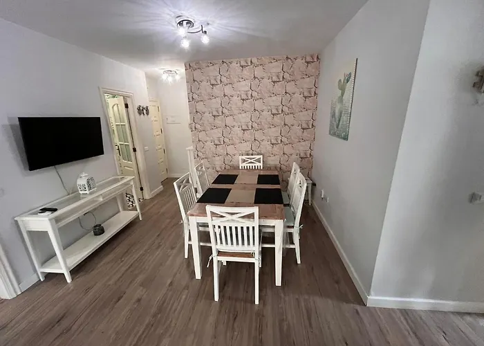 Apartamento 2 Dormitorios El Medano Cerca Del Mar